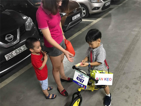 Dạy con làm việc nhà, nhận tiền chia vào các lọ, mẹ 8X dạy con bài học đắt giá về quản lý tài chính-13