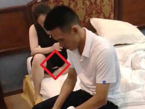 Clip mới nhất về vụ việc cô giáo vào nhà nghỉ với cán bộ Phòng CSGT