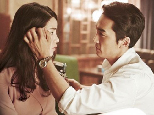 Vợ trẻ sung sướng khi được chồng thường xuyên đưa đi ăn nhà hàng sang trọng, nhưng sự thật đằng sau khiến cô ngã ngửa