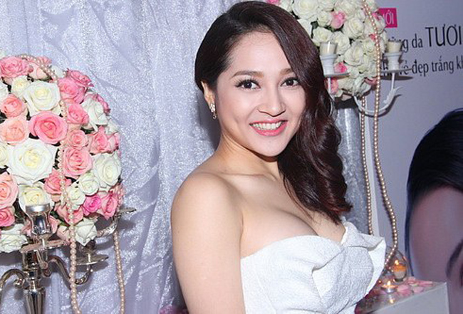 Nghìn lẻ một cách chứng minh vòng một tự nhiên của mỹ nhân Việt-6