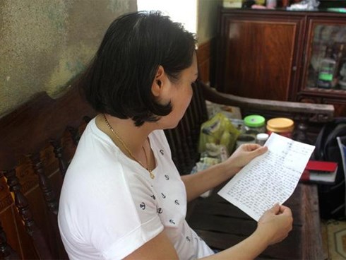 Chuyện lạ Hải Dương: Vợ đi nước ngoài, chồng ở nhà ly hôn không ai biết