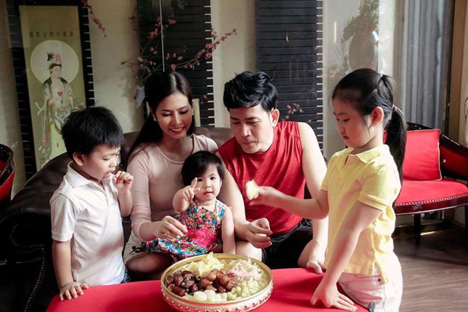 Vợ kém 8 tuổi ở nhà 1 nách 4 con nhưng Quách Thành Danh vẫn hay ghen-3