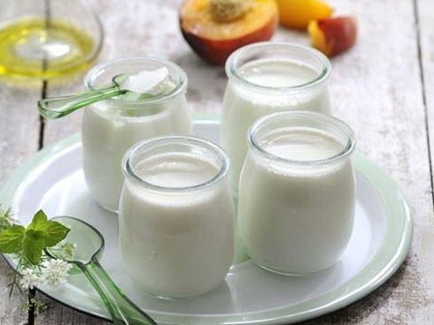 Cách làm sữa chua ngon mịn như ngoài hàng với nguyên liệu đơn giản