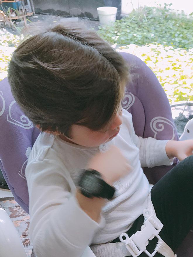 Con trai lai Tây của Elly Trần lại gây sốt dân mạng vì thần thái điềm đạm như hoàng tử-4