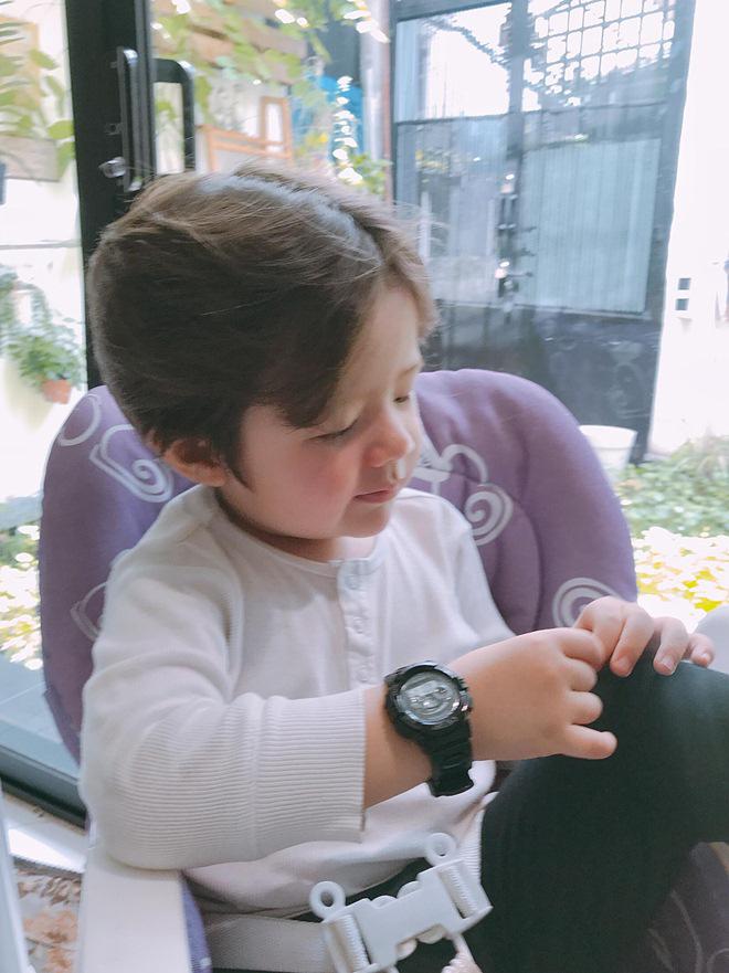 Con trai lai Tây của Elly Trần lại gây sốt dân mạng vì thần thái điềm đạm như hoàng tử-2