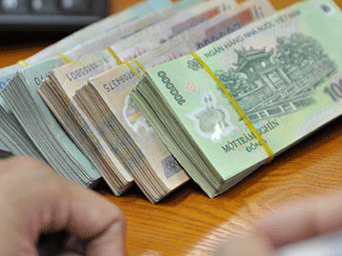 Chồng làm 10 triệu/tháng, vợ lột sạch rồi phát lại 500 nghìn tiêu vặt còn lên mạng khoe