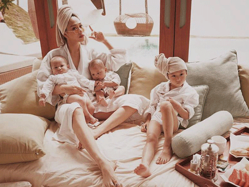 Nhan sắc ngọt ngào, cuộc sống viên mãn của Vũ Diệu Thúy, hot mom 3 con gây bão cộng đồng mạng