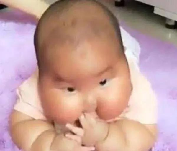 Nhờ bà chăm cháu 1 tháng, mẹ trẻ hoảng sợ khi nhìn thấy mặt con-2