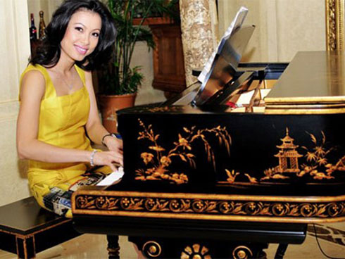 Hoa hậu nóng bỏng, giàu nhất Việt Nam giờ ra sao?-10