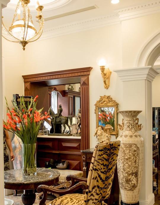 Cận cảnh nhà dát vàng 300 tỷ từng gây chao đảo của Hoa hậu, ảo thuật gia Ngô Mỹ Uyên-5