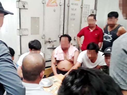 Bán mạng chở hàng sang Trung Quốc: Sa chân vào cạm bẫy