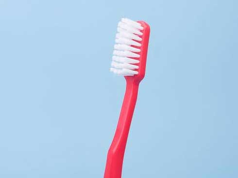 Mẹ suýt mất con chỉ vì không dạy bé đánh răng đúng cách-1