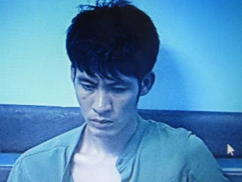 Nam thanh niên xin đi nhờ rồi kề dao vào cổ người phụ nữ để cướp xe SH