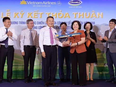 Thơm ngon thức uống Vinamilk trên chuyến bay Vietnam Airlines