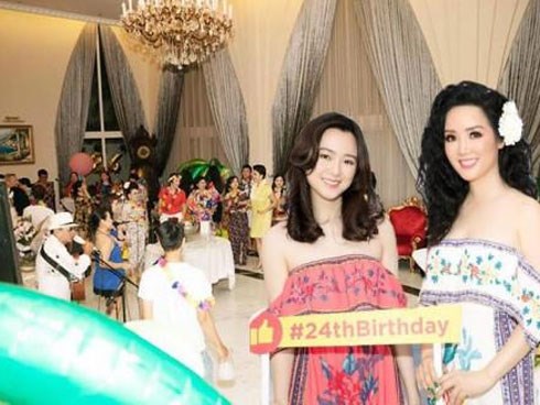 Giáng My làm sinh nhật cho con tại nhà nhưng 