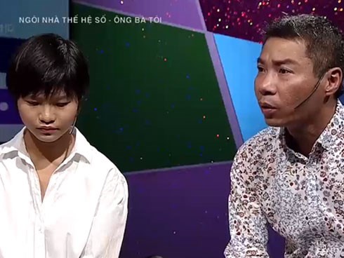 Công Lý rơi nước mắt kể chuyện con gái gom hết tiền tiết kiệm đưa anh đóng tiền nhà