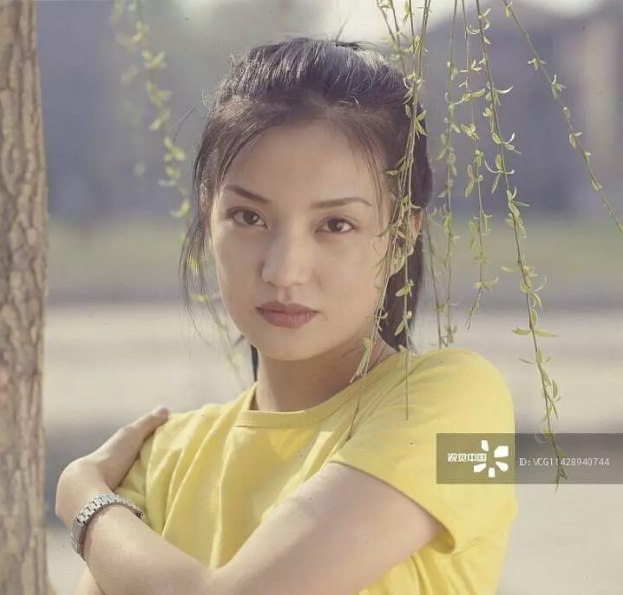 Ảnh thanh xuân hiếm hoi của Triệu Vy thuở 20: Tình đầu trong tim của hàng vạn khán giả-6