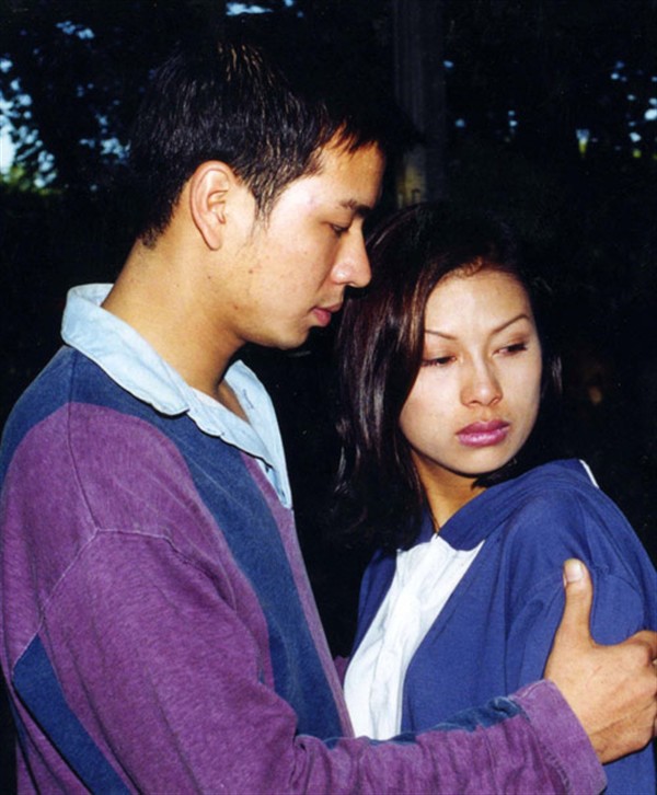 Số phận trái ngược của 2 người đẹp Hoa cỏ may sau 17 năm phát sóng-4