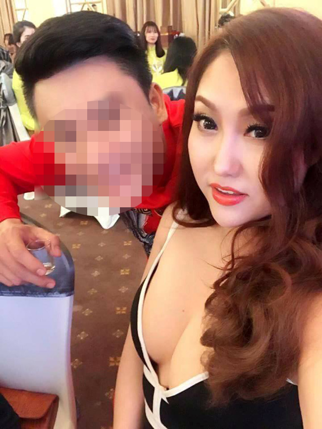 Điểm danh đội mỹ nhân Việt thích mặc sexy xuống phố gây tắc đường-21