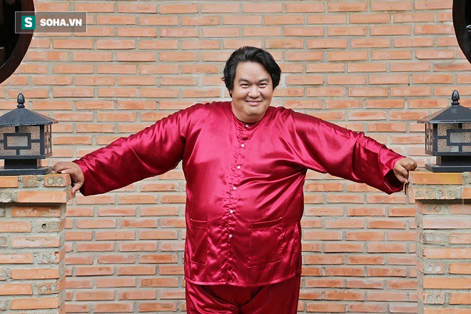 Hoàng Mập: 2 cô bồ của Hữu Nghĩa là Hoa hậu và MC đụng mặt nhau, đánh lộn tại Nhà hát Hoà Bình!-1