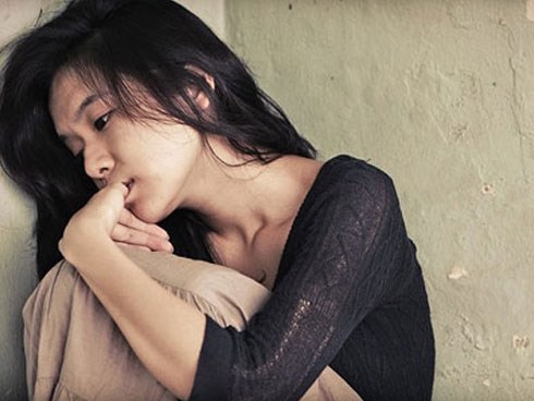 Đêm tân hôn, chồng bắt tôi phải quỳ lạy một người mà tôi không bao giờ nghĩ tới