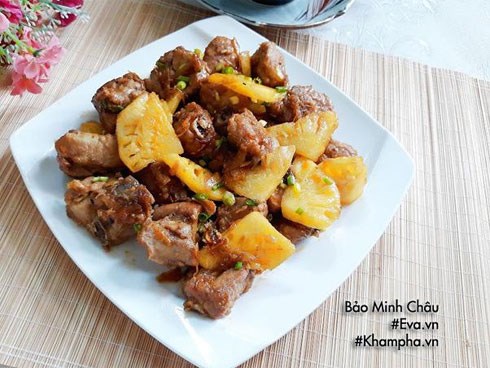 Cách làm sườn xào chua ngọt với dứa vừa quen vừa lạ khiến bao nhiêu cơm cũng hết