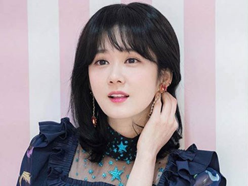 'Nữ thần không tuổi' Jang Nara trẻ lâu nhờ…đấm vào mặt