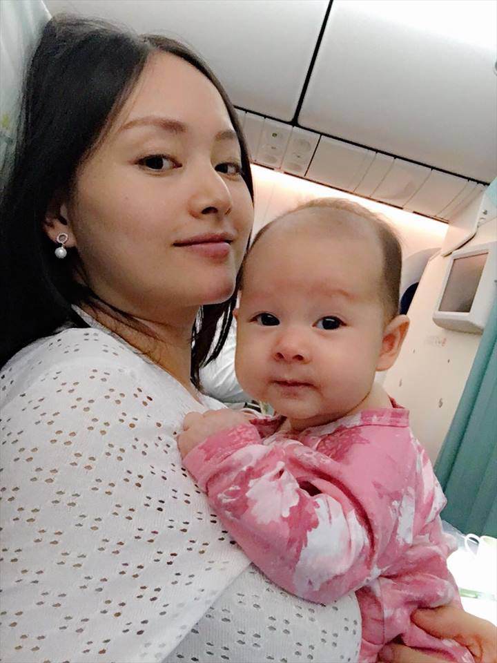 Vợ chồng Lan Phương và con gái mới sinh chụp ảnh ngọt đến rụng tim ở trời Tây-2