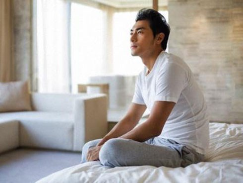 Dự định về nước định sẽ li dị vợ để cưới người tình, nhưng bộ dạng của vợ khiến tâm trí tôi bấn loạn