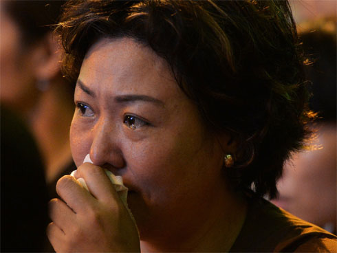 Viết gửi con gái ngày Vu lan: Hôm nay con cài lên áo màu hoa nào?-3