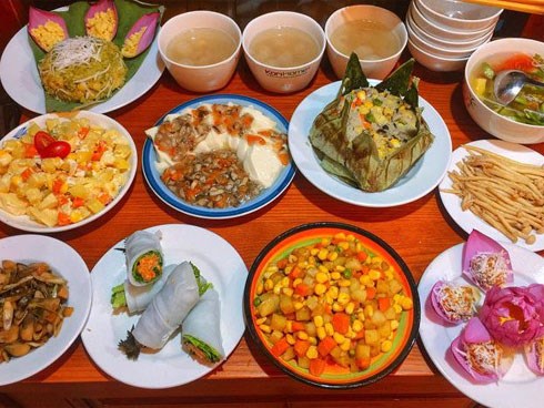 Chuyên gia gợi ý lễ vật cúng Rằm tháng 7