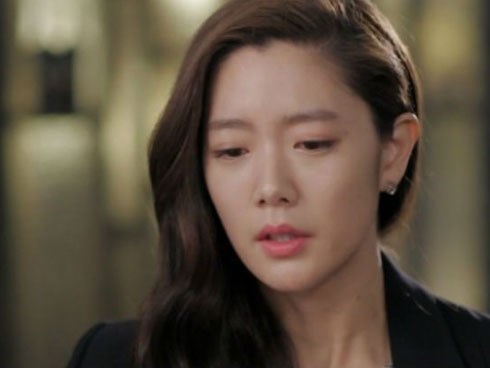 Cô gái khiếp đảm màn ra mắt bị mẹ bạn trai tra như hỏi cung, trả lời toát mồ hôi vẫn không kịp