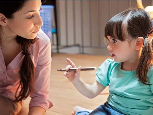 Không phải hình phạt hay đòn roi, đây mới chính những là điều bạn nên làm khi con không vâng lời