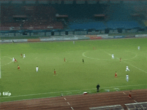 Cận cảnh bàn thắng vàng của Văn Toàn đưa Việt Nam vào bán kết ASIAD 2018