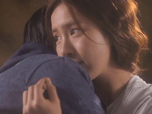 Sự thật về đôi giày nam lạ trong phòng bạn gái khiến chàng trai sốc lên sốc xuống