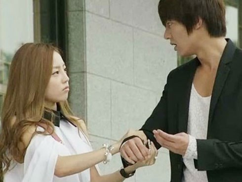 Sự thật về cô gái đảm đang, ngoan hiền mẹ 'nhắm' cho con trai