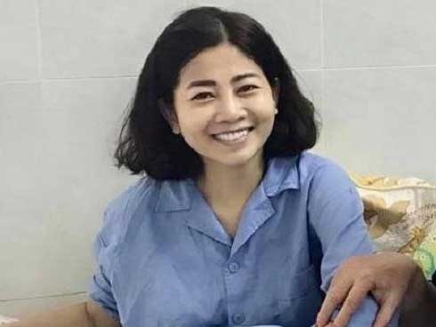 Mai Phương được tiến sĩ ở Mỹ về chữa trị nếu cơ thể kháng thuốc