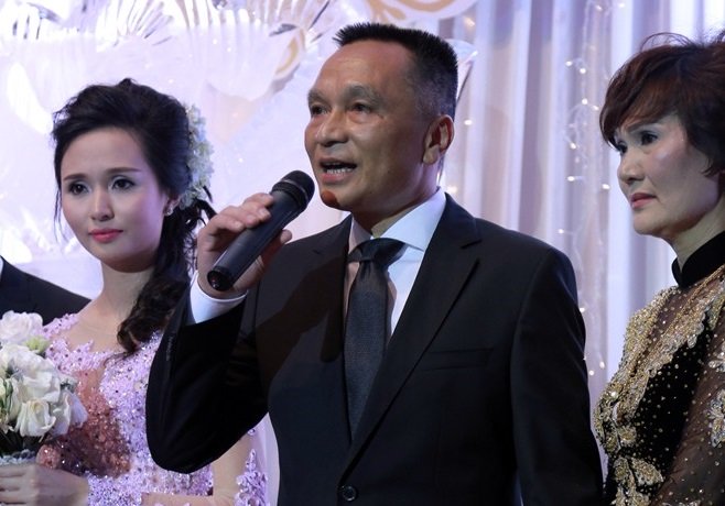 Gia thế nhà vợ của Văn Quyết - cầu thủ gỡ hòa cho U23 Việt Nam-2