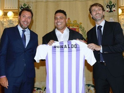 Ronaldo “béo” vung núi tiền, trở thành ông chủ CLB La Liga
