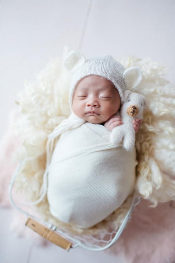 Tan chảy với loạt ảnh đủ biểu cảm đáng yêu của con gái Khánh Thi-13