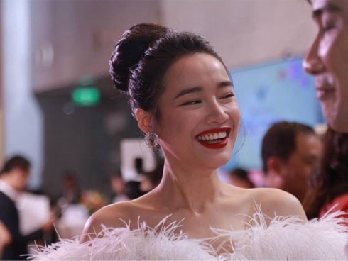 Cận cảnh gương mặt gầy gò của Nhã Phương trước đám cưới sắp diễn ra