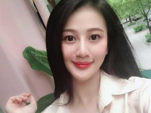 Giữa ồn ào dính nghi án bán dâm, Á hậu Thái Mỹ Linh cắt tóc ngắn, đăng status tâm trạng