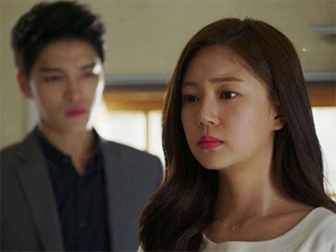 Chấp nhận làm kẻ thế thân suốt đời cho vợ vì một đêm định mệnh