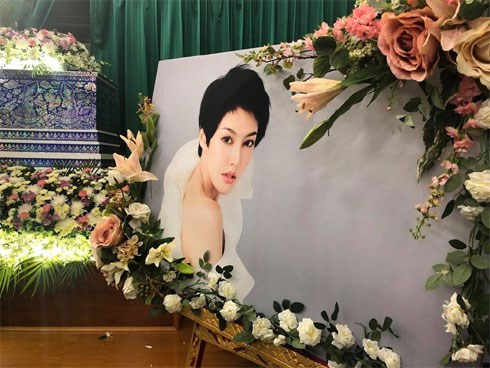Lễ tang kín, tình tiết mới vụ người đẹp Thái Lan uống thuốc sâu tự tử