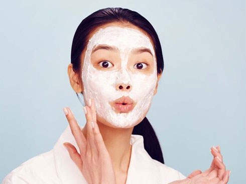 Nói không với mụn vào ngày đèn đỏ bằng những tuyệt chiêu sau đây!