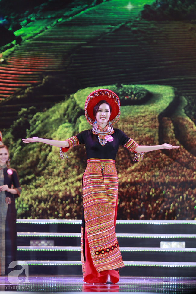 Chung kết HHVN 2018: Top 5 lộ diện trả lời ứng xử xuất sắc-34