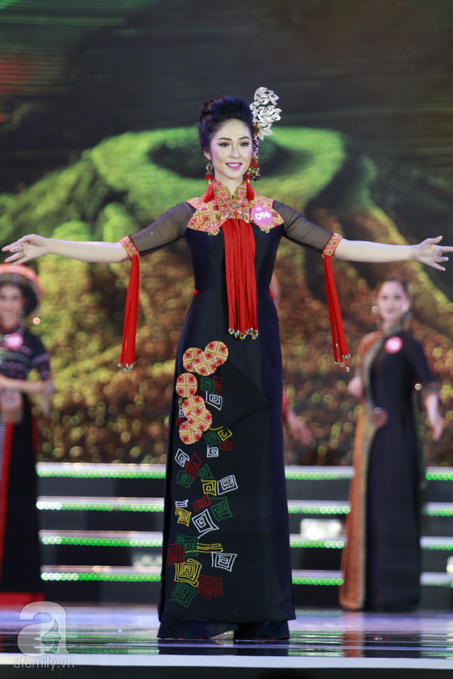 Chung kết HHVN 2018: Top 5 lộ diện trả lời ứng xử xuất sắc-35