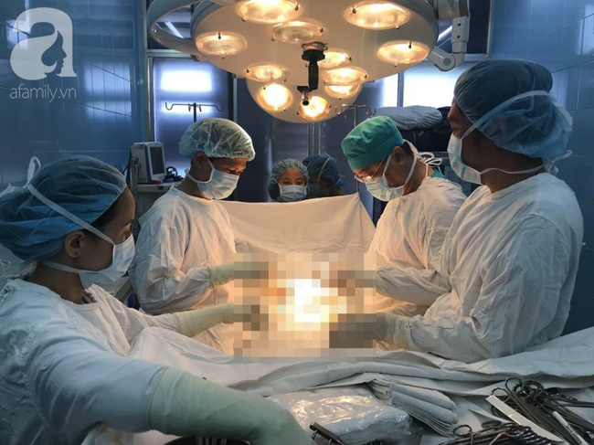 Cô gái trẻ phát hiện bị ung thư tử cung khi mới 26 tuổi: Lời cảnh báo cho các chị em hay bị ra huyết âm đạo bất thường-1