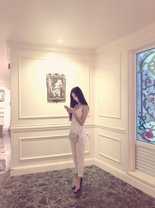 Bất ngờ trước những tấm ảnh đời thường nóng bỏng của Á hậu 2 Hoa hậu Việt Nam 2018 - Nguyễn Thị Thúy An-11