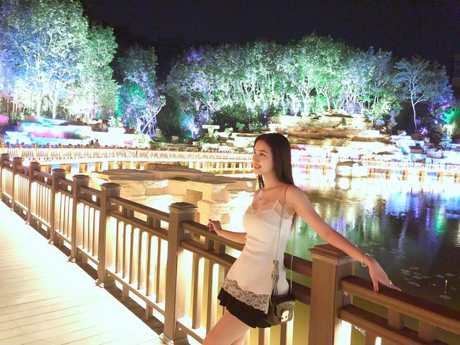 Bất ngờ trước những tấm ảnh đời thường nóng bỏng của Á hậu 2 Hoa hậu Việt Nam 2018 - Nguyễn Thị Thúy An-7